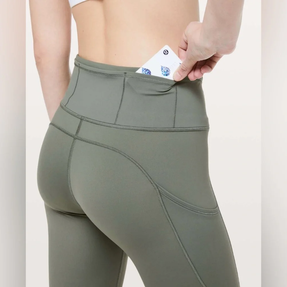 Lululemon Fast & Free 7/8 Tight II *25” in Grey Sage,‎ Size 6